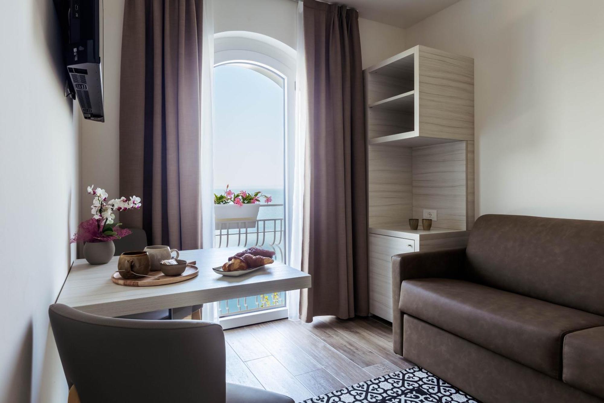 Hotel Giardinetto Гарда Экстерьер фото
